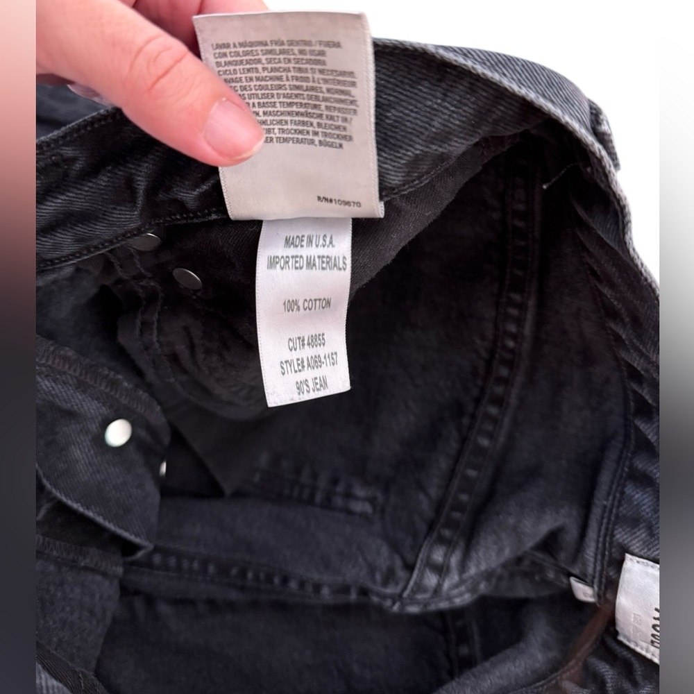 AGOLDE 90’s Mid-Ride Straight Jeans in Black Distressed - Picture 9 of 11